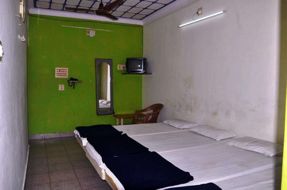 Hotel Shivam Dwārka Esterno foto
